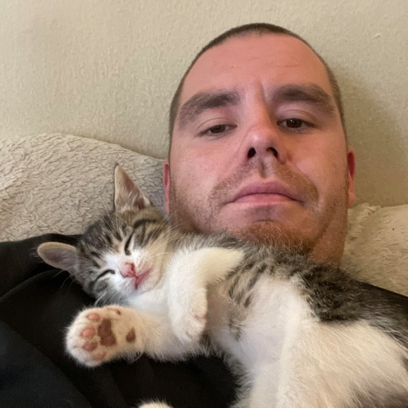 Meet your Posher, Erik - Picture 1 of 1